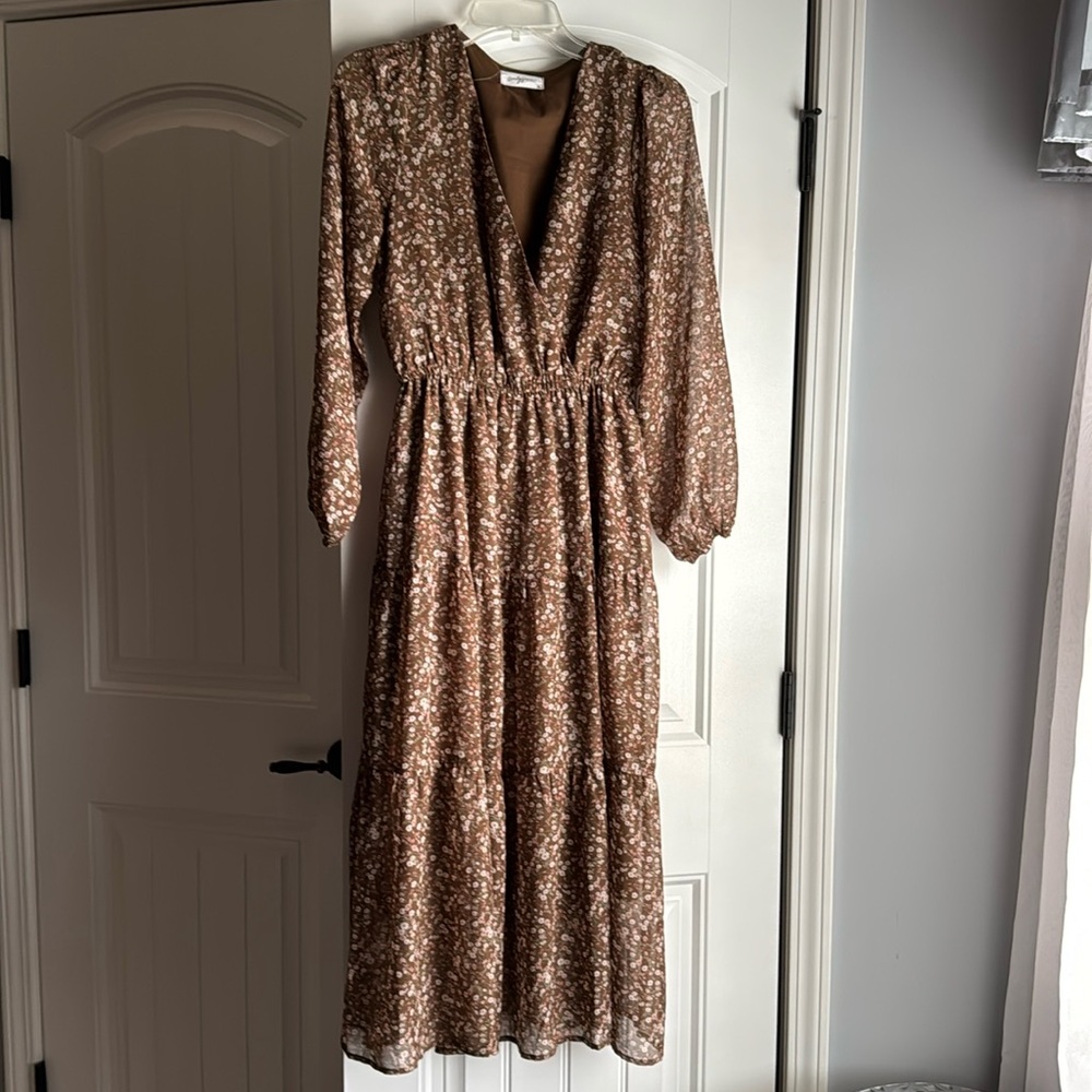 Carly Jean Los Angeles Brown Floral Dress